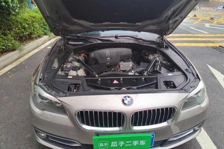 Used BMW 5 Series 2017 525Li Luxury Design Package Engine Bay