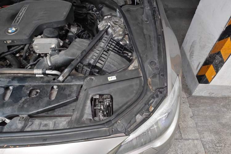 Used BMW 5 Series 2017 528Li Leading Model Engine Bay Left