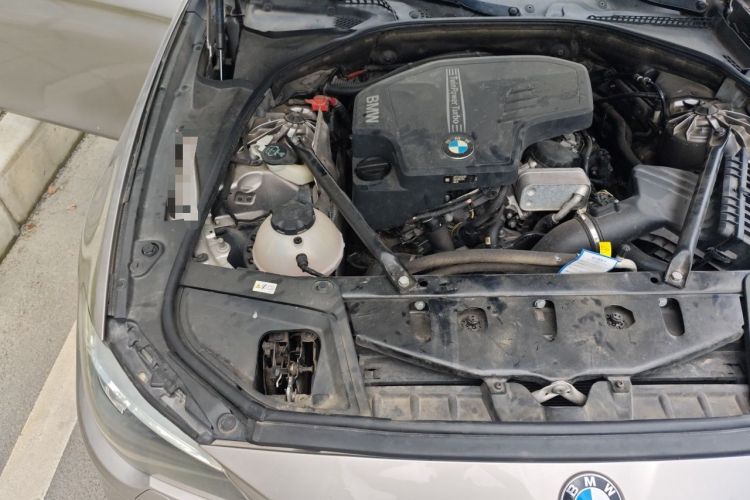 Used BMW 5 Series 2017 525Li Luxury Design Package Engine Bay Right