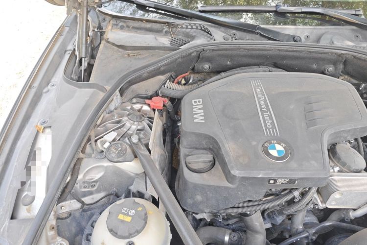 Used BMW 5 Series 2017 525Li Luxury Design Package Engine Bay Right