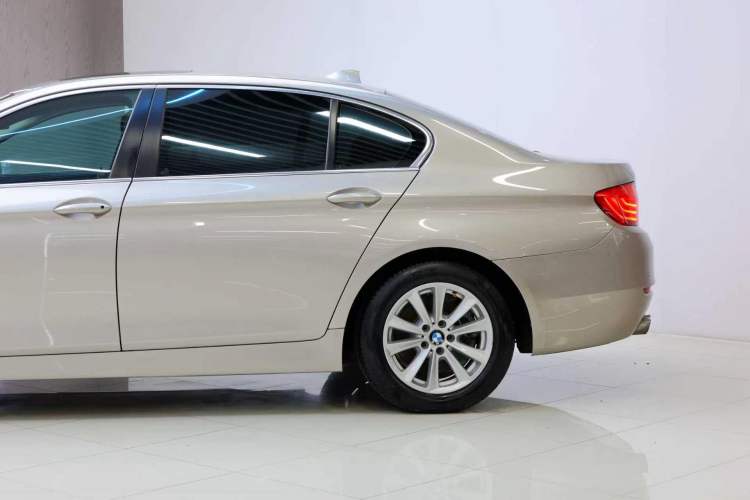 Used BMW 5 Series 2017 520Li Elegant Edition Exterior 3