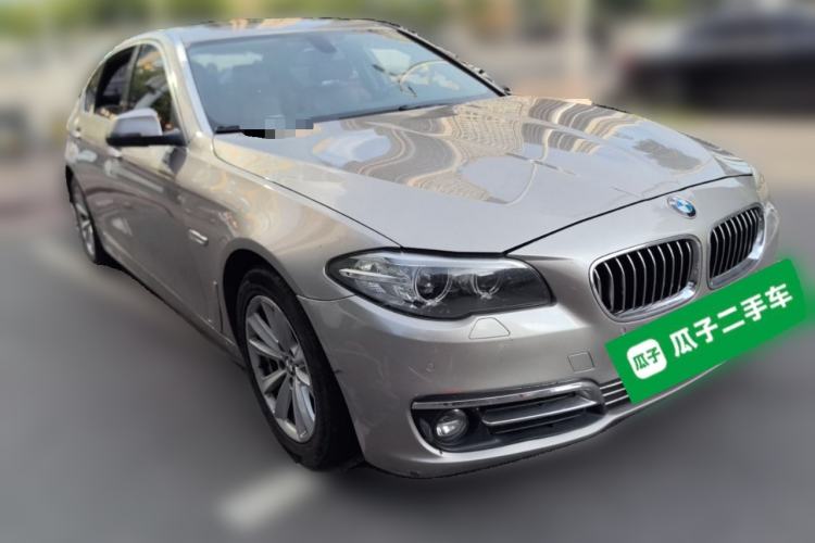Used BMW 5 Series 2017 520Li Elegant Edition Front Right 45 Deg