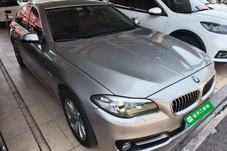 Used BMW 5 Series 2017 520Li Elegant Edition Front Right 45 Deg