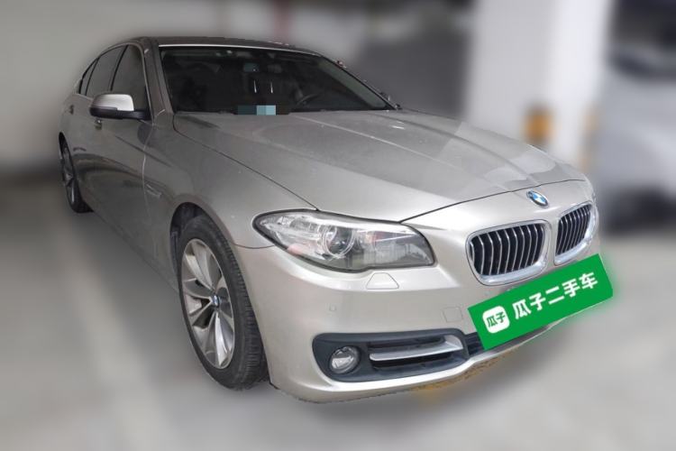 Used BMW 5 Series 2017 528Li Leading Model Front Right 45 Deg