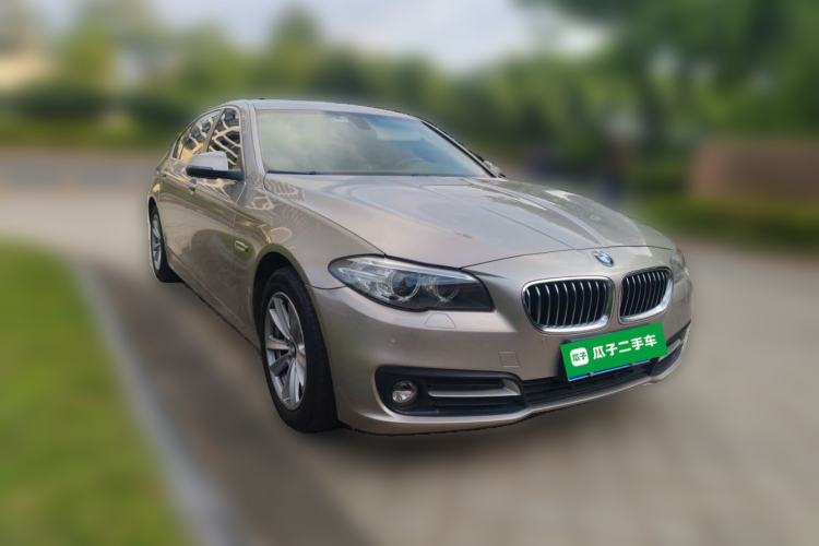Used BMW 5 Series 2017 520Li Elegant Edition Front Right 45 Deg