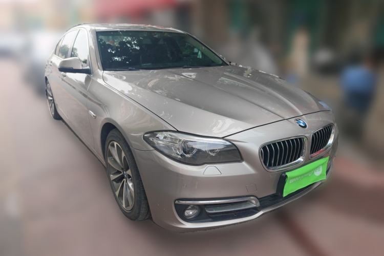 Used BMW 5 Series 2017 525Li Leading Model Front Right 45 Deg