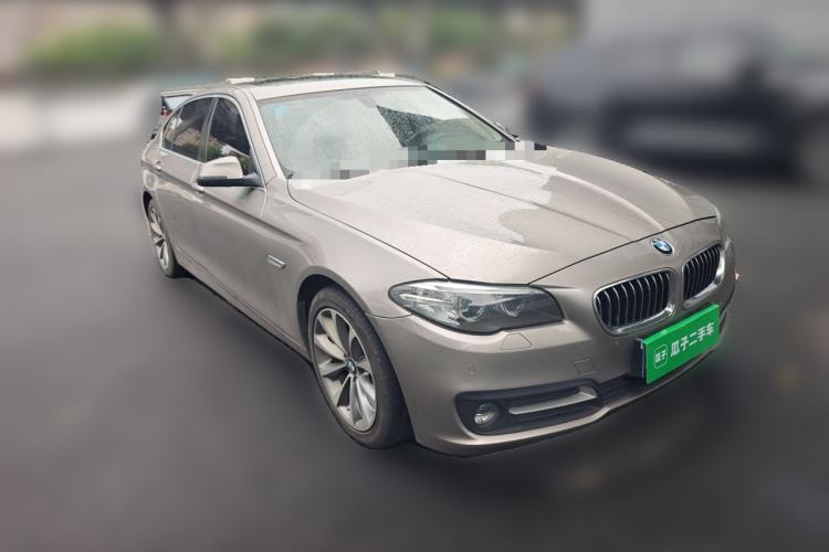 Used BMW 5 Series 2017 525Li Leading Model Front Right 45 Deg