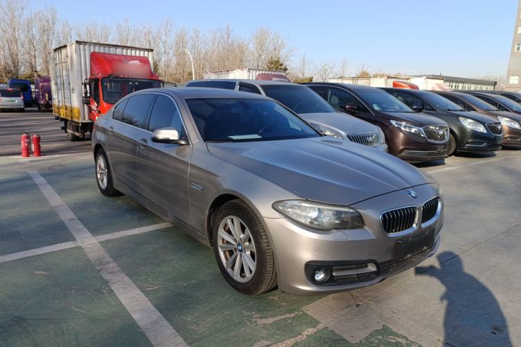 Used BMW 5 Series 2017 520Li Elegant Edition Front Right 45 Deg