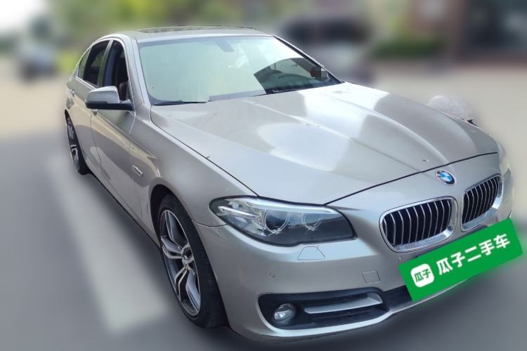 Used BMW 5 Series 2017 525Li Leading Model Front Right 45 Deg