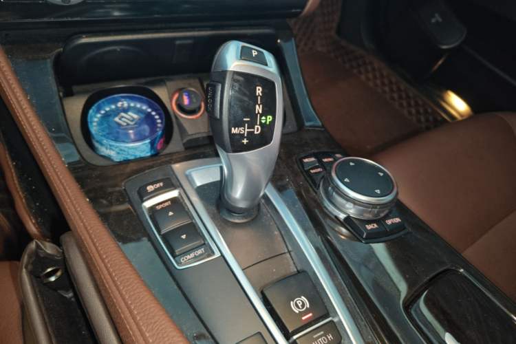 Used BMW 5 Series 2017 528Li Leading Model Gear Lever