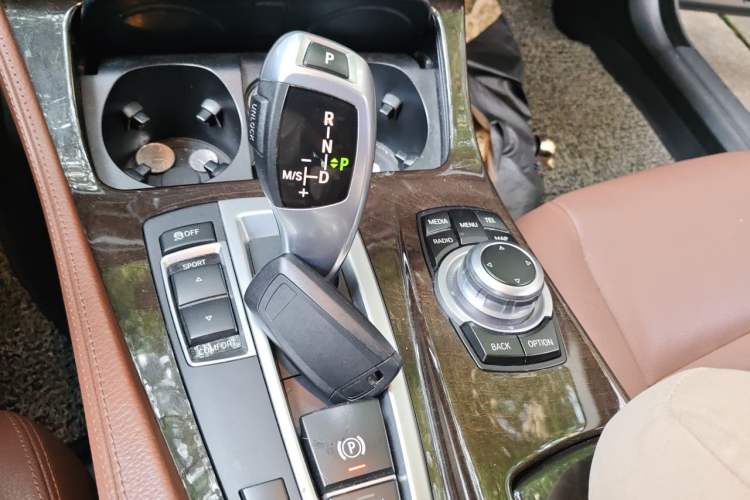 Used BMW 5 Series 2017 525Li Leading Model Gear Lever
