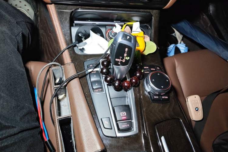 Used BMW 5 Series 2017 528Li Leading Model Gear Lever