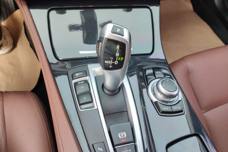 Used BMW 5 Series 2017 520Li Elegant Edition Gear Lever