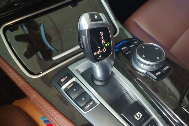 Used BMW 5 Series 2017 528Li Leading Model Gear Lever