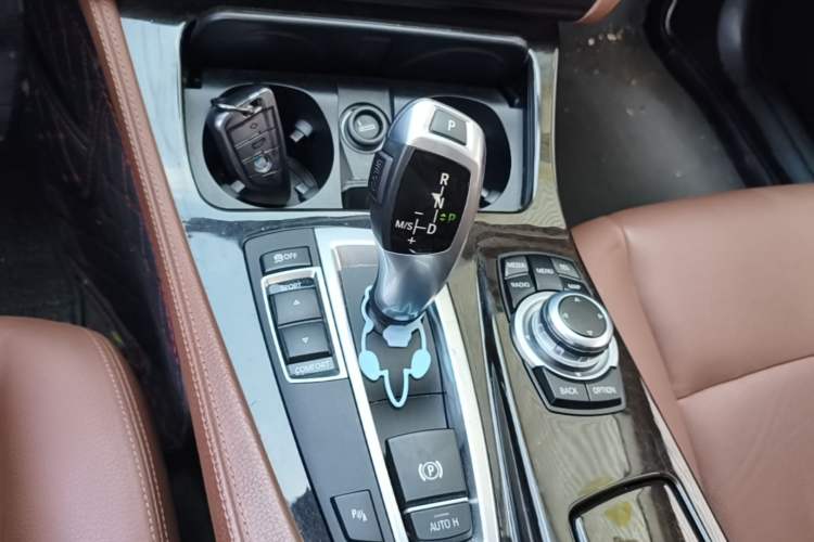 Used BMW 5 Series 2017 525Li Leading Model Gear Lever