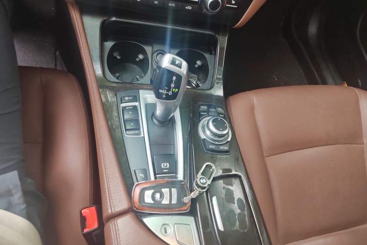 Used BMW 5 Series 2017 525Li Leading Model Gear Lever