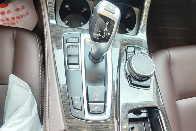 Used BMW 5 Series 2017 525Li Luxury Design Package Gear Lever