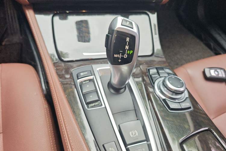 Used BMW 5 Series 2017 525Li Leading Model Gear Lever