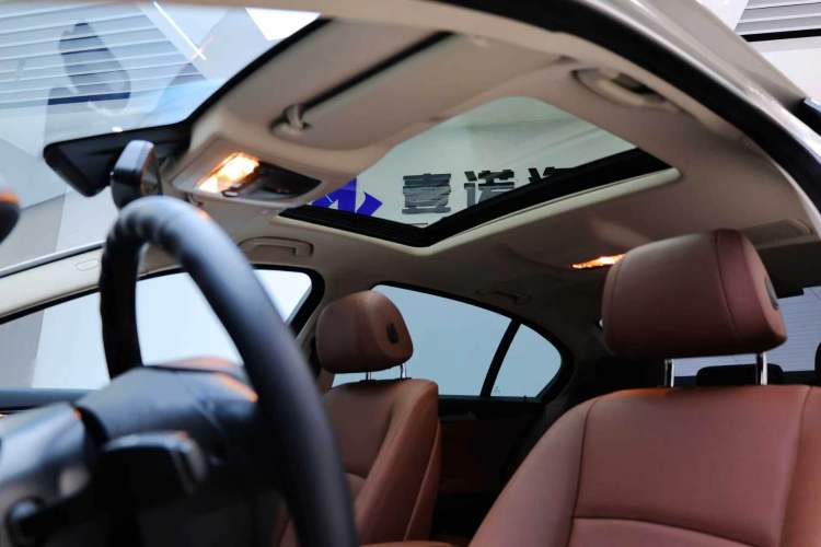 Used BMW 5 Series 2017 520Li Elegant Edition Headliner