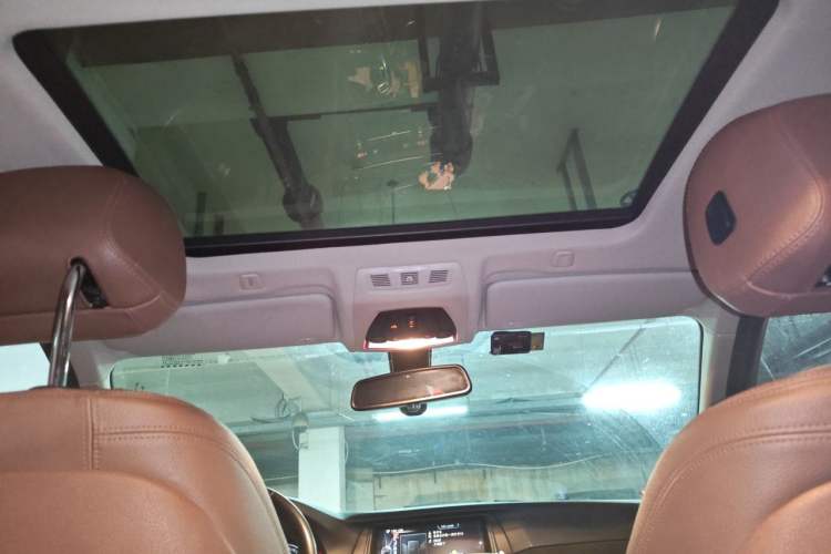 Used BMW 5 Series 2017 528Li Leading Model Headliner