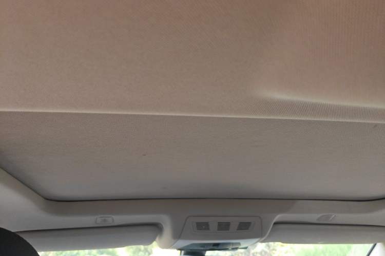 Used BMW 5 Series 2017 525Li Luxury Design Package Headliner