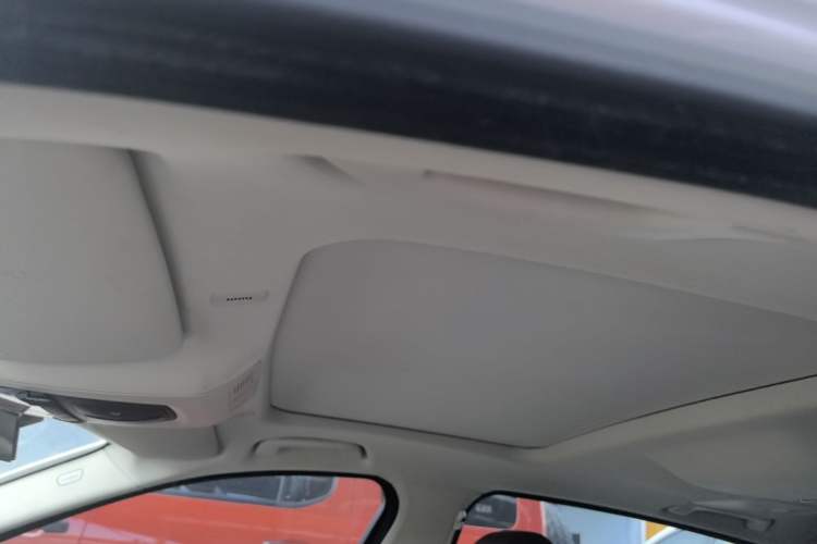 Used BMW 5 Series 2017 525Li Luxury Design Package Headliner