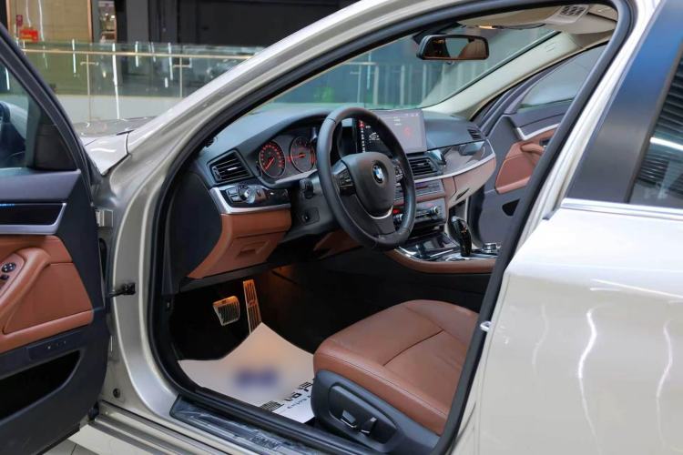 Used BMW 5 Series 2017 520Li Elegant Edition Interior 1