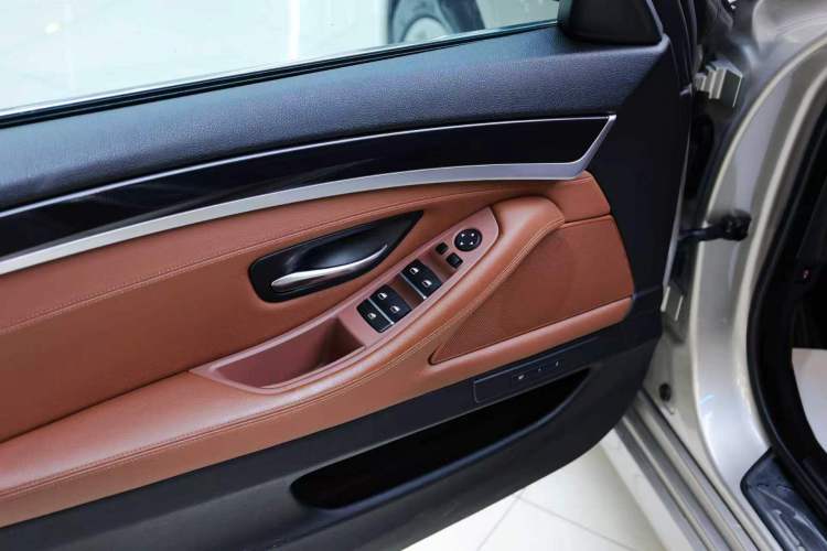 Used BMW 5 Series 2017 520Li Elegant Edition Interior 2