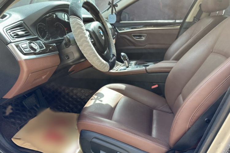 Used BMW 5 Series 2017 528Li Leading Model Interior 4