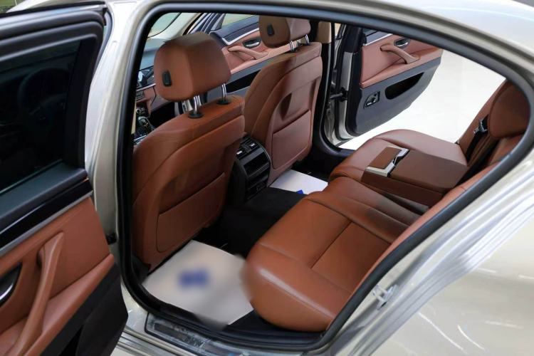 Used BMW 5 Series 2017 520Li Elegant Edition Interior 9