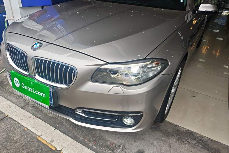 Used BMW 5 Series 2017 525Li Luxury Design Package Left Front Headlight