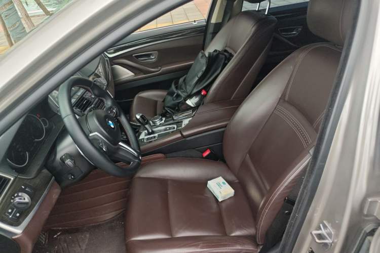 Used BMW 5 Series 2017 525Li Luxury Design Package Left Front Seat