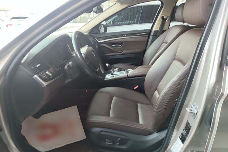 Used BMW 5 Series 2017 525Li Luxury Design Package Left Front Seat