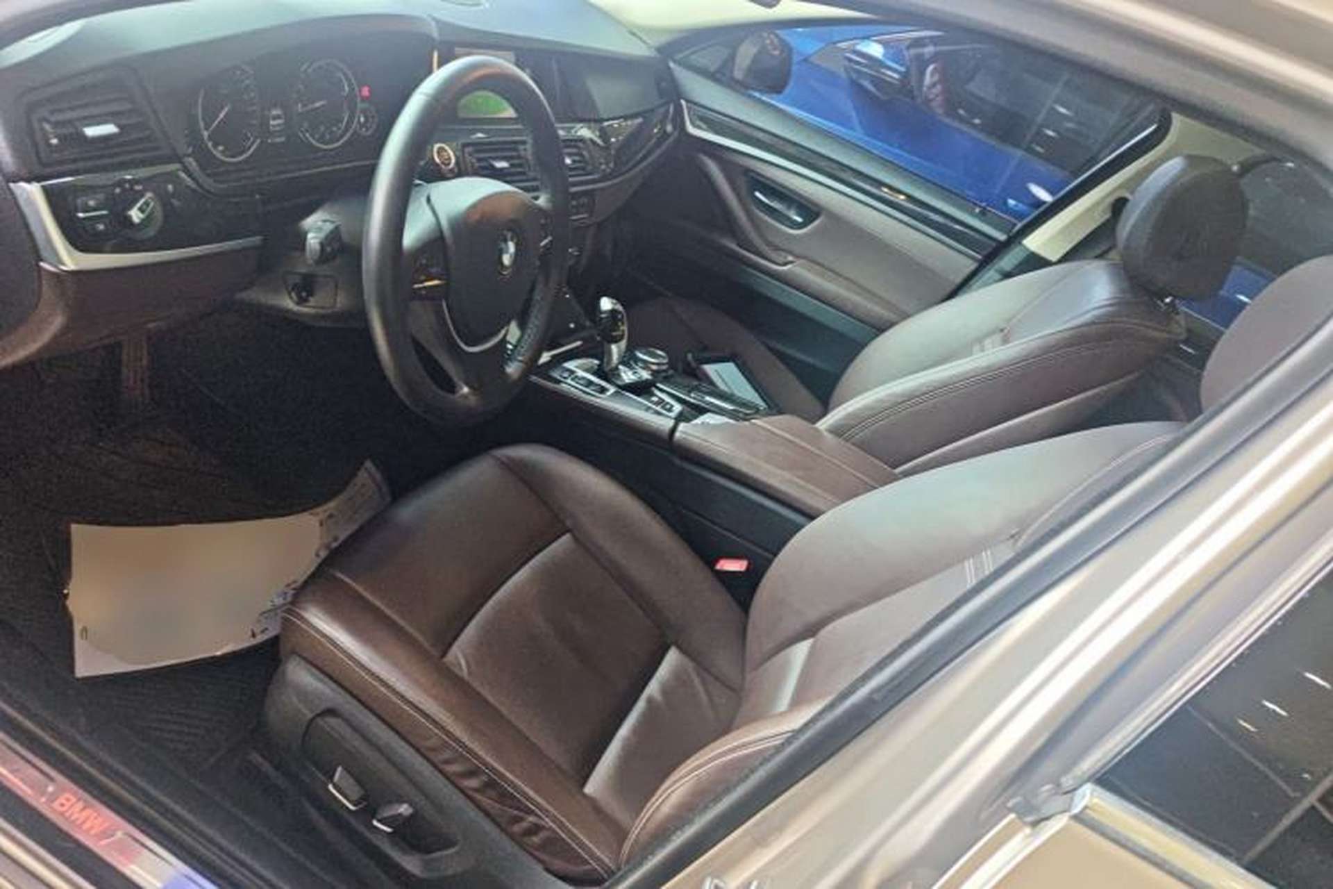 Used BMW 5 Series 2017 525Li Luxury Design Package Left Front Seat