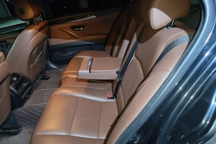 Used BMW 5 Series 2017 525Li Leading Model Left Rear Seat