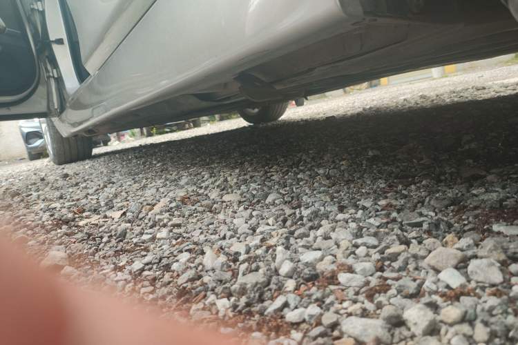 Used BMW 5 Series 2017 525Li Luxury Design Package Left Side Sill