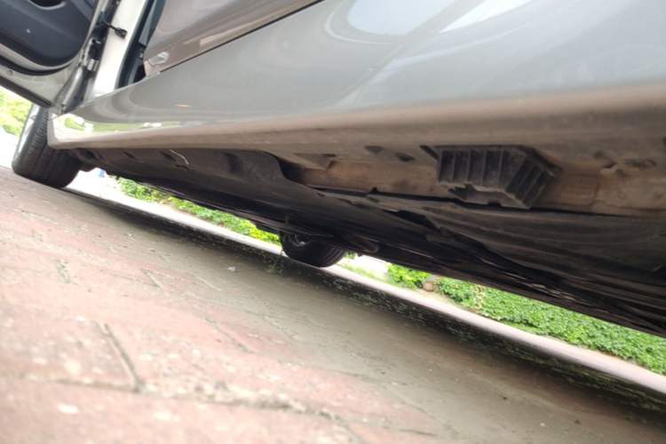 Used BMW 5 Series 2017 520Li Elegant Edition Left Side Sill