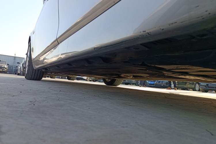 Used BMW 5 Series 2017 520Li Elegant Edition Left Side Sill