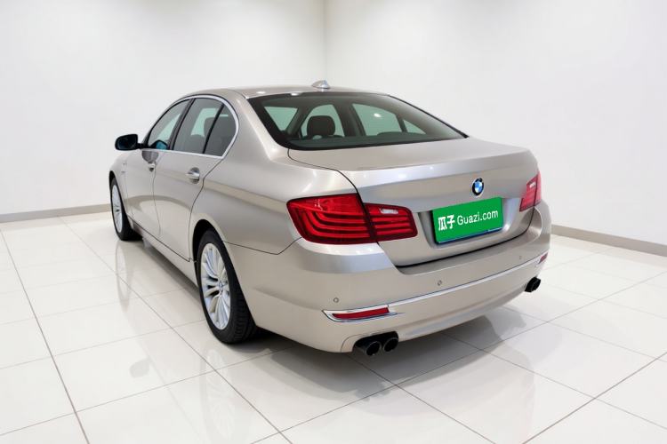 Used BMW 5 Series 2017 525Li Luxury Design Package Rear Left 45 Deg