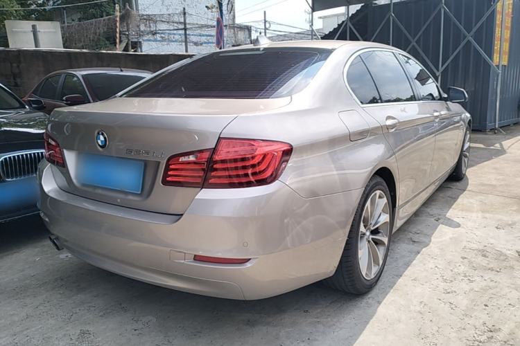 Used BMW 5 Series 2017 525Li Leading Model Rear Right 45 Deg