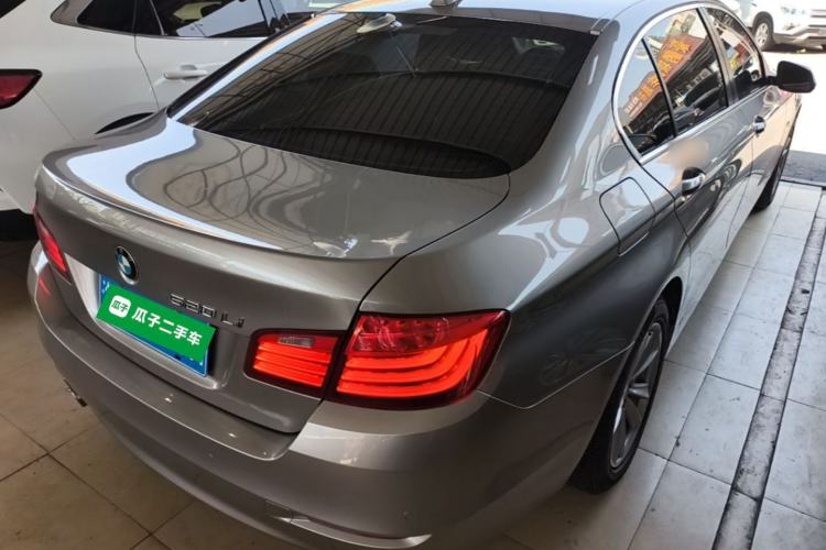 Used BMW 5 Series 2017 520Li Elegant Edition Rear Right 45 Deg