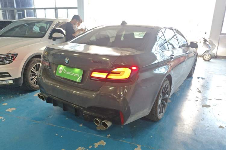 Used BMW 5 Series 2017 528Li Leading Model Rear Right 45 Deg