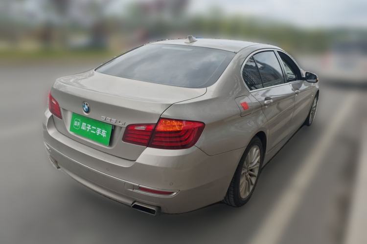 Used BMW 5 Series 2017 525Li Luxury Design Package Rear Right 45 Deg