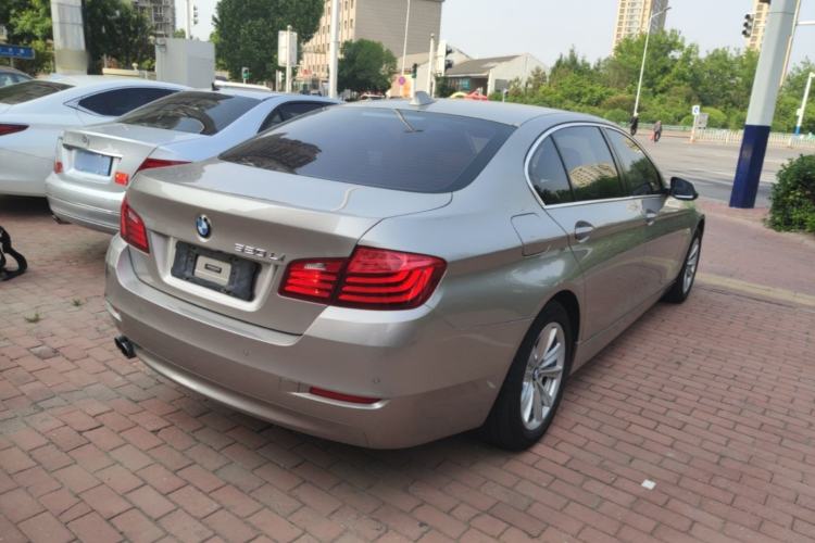 Used BMW 5 Series 2017 520Li Elegant Edition Rear Right 45 Deg