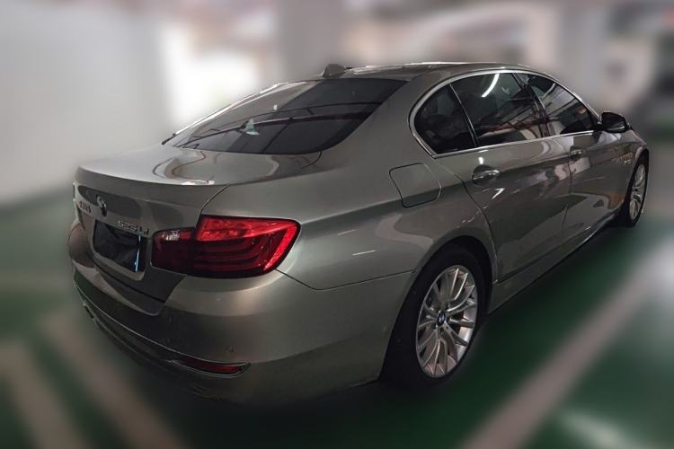 Used BMW 5 Series 2017 525Li Luxury Design Package Rear Right 45 Deg