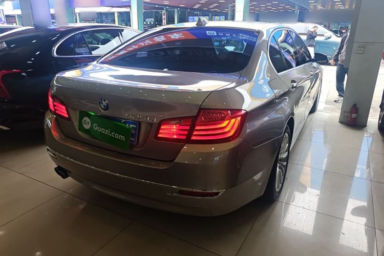 Used BMW 5 Series 2017 525Li Luxury Design Package Rear Right 45 Deg