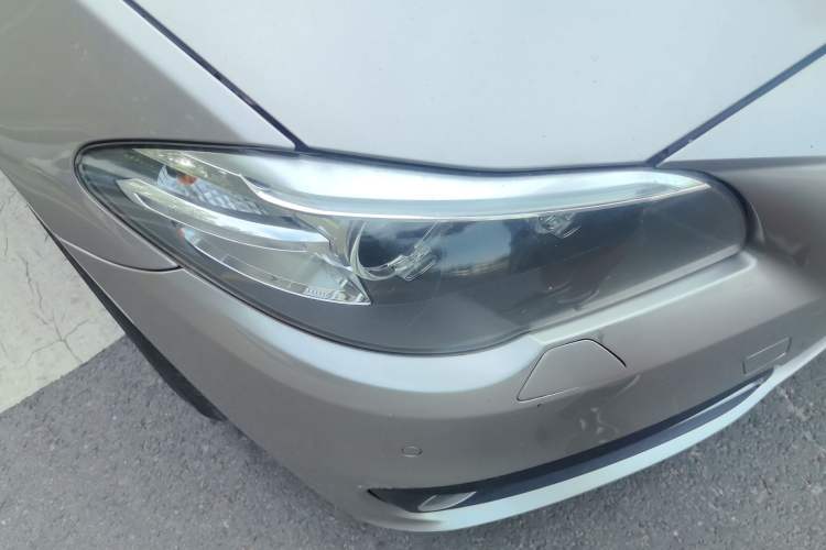 Used BMW 5 Series 2017 525Li Leading Model Right Front Headlight