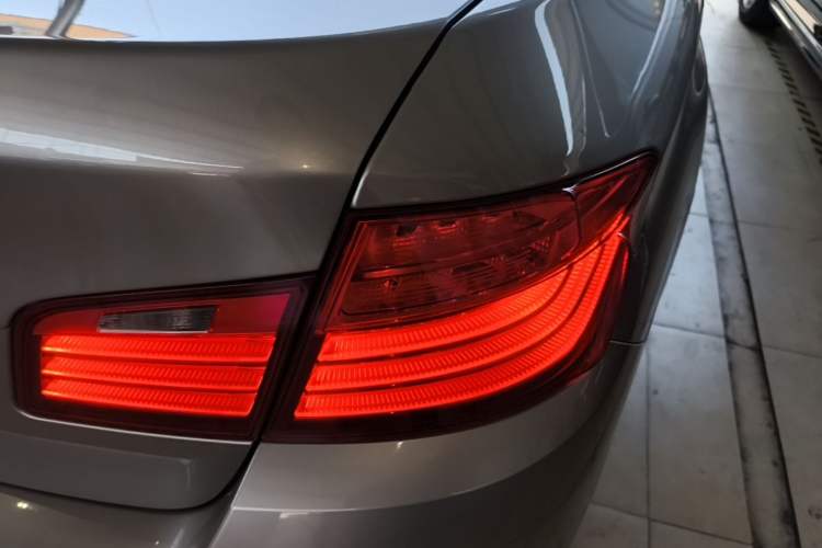 Used BMW 5 Series 2017 520Li Elegant Edition Right Rear Taillight