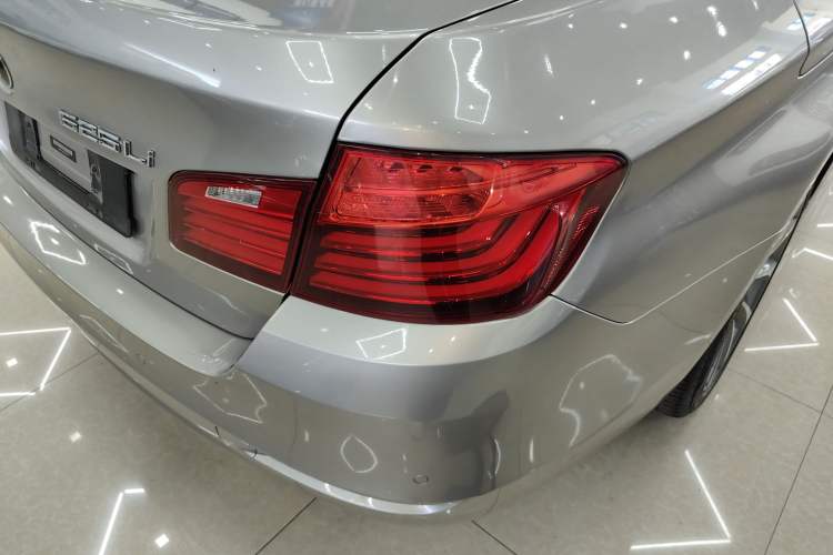 Used BMW 5 Series 2017 525Li Leading Model Right Rear Taillight