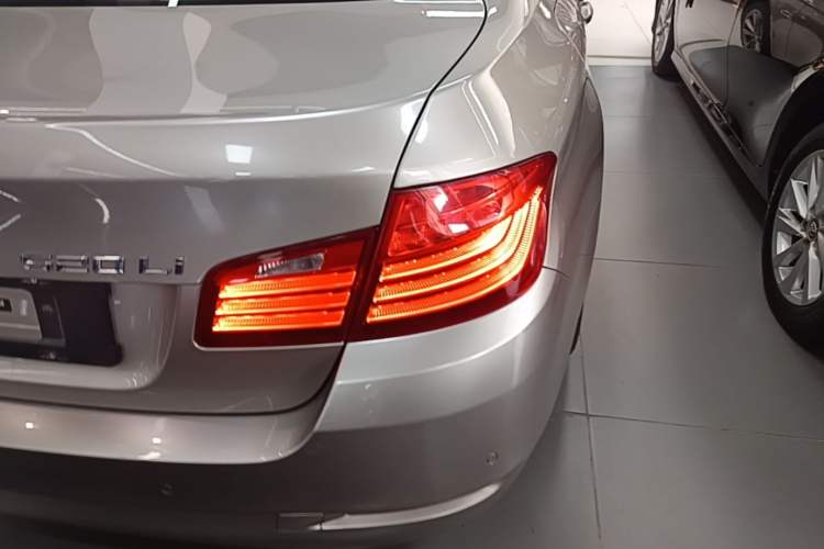 Used BMW 5 Series 2017 520Li Elegant Edition Right Rear Taillight